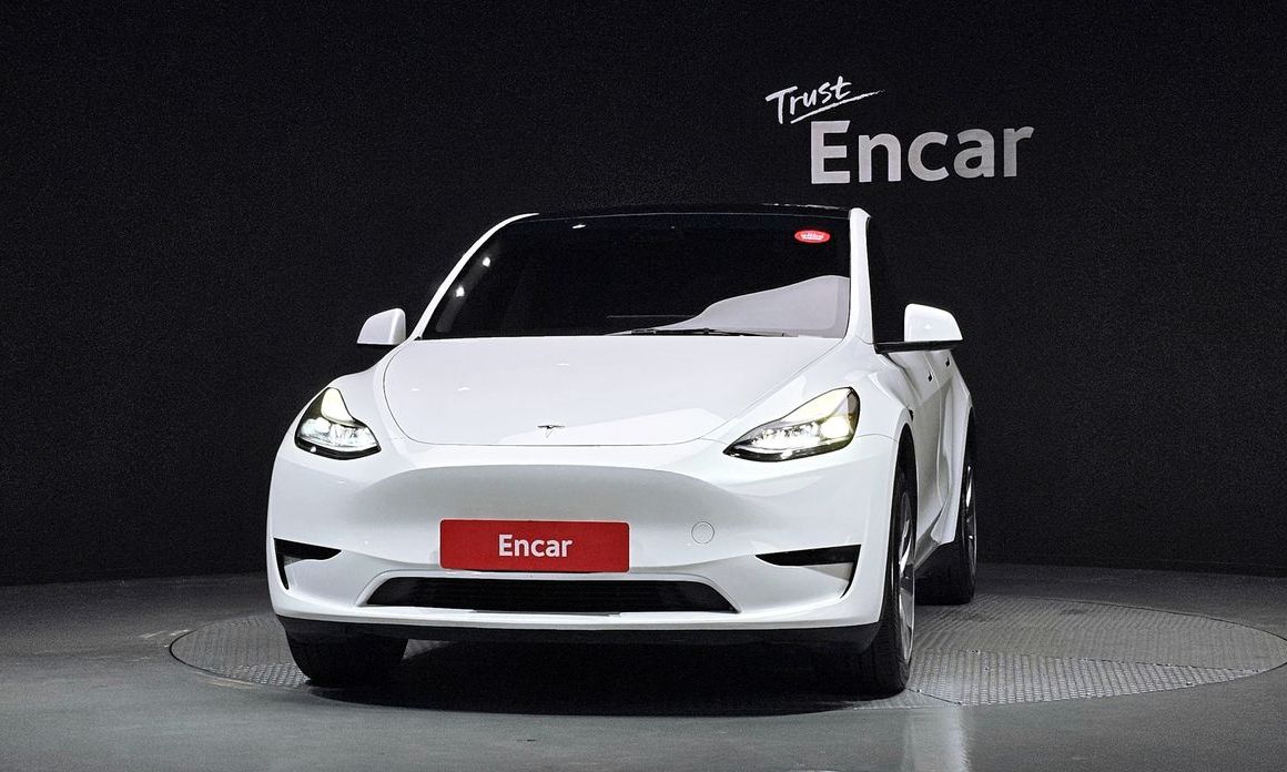 Tesla Model Y 2023