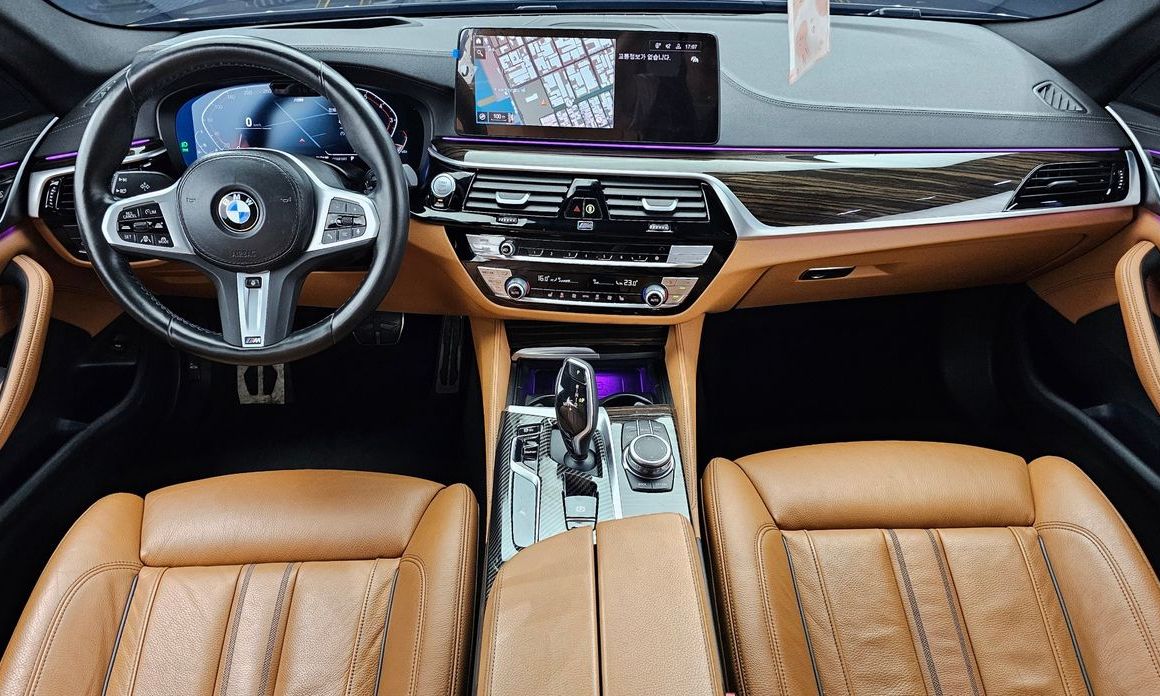 BMW 5-Series 2022