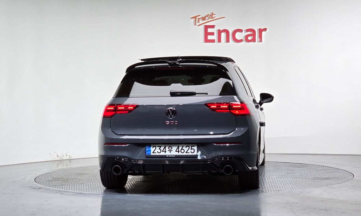 Volkswagen Golf 2024