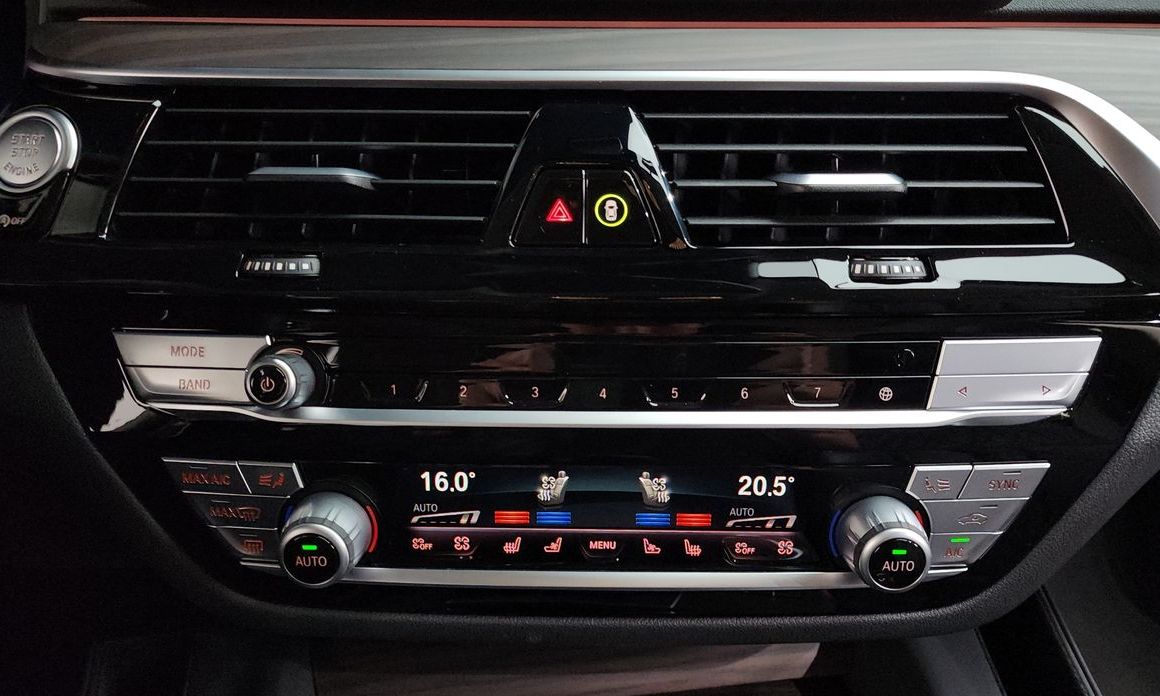 BMW 5-Series 2022