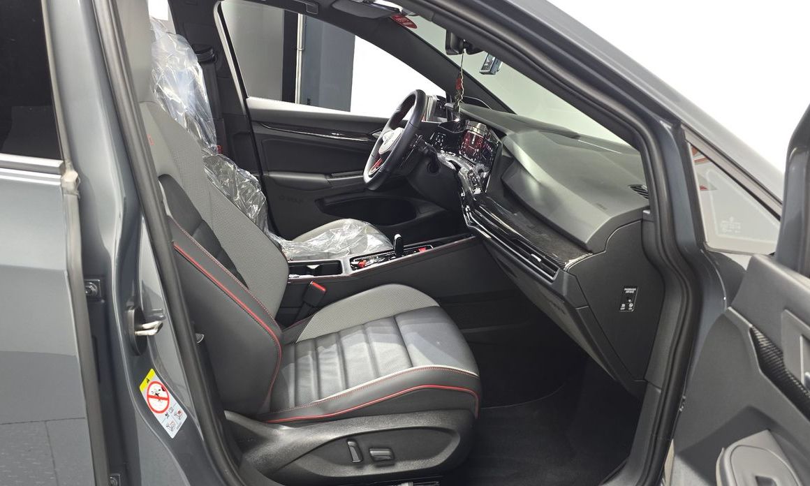 Volkswagen Golf 2024