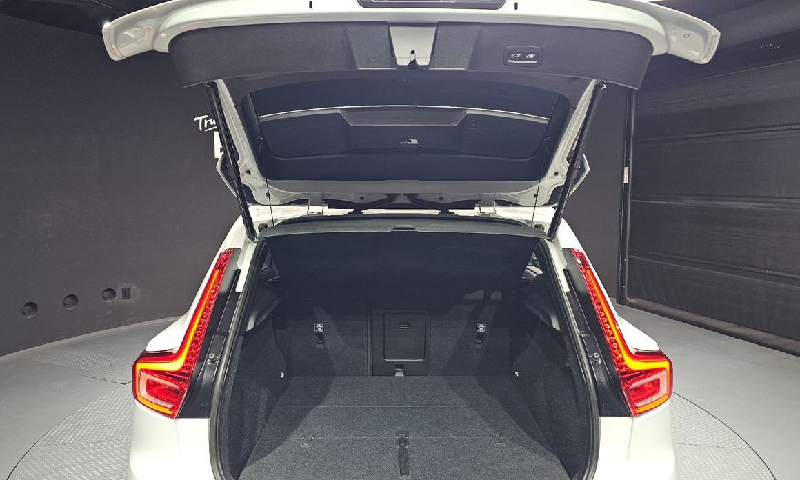 Volvo XC40 2023
