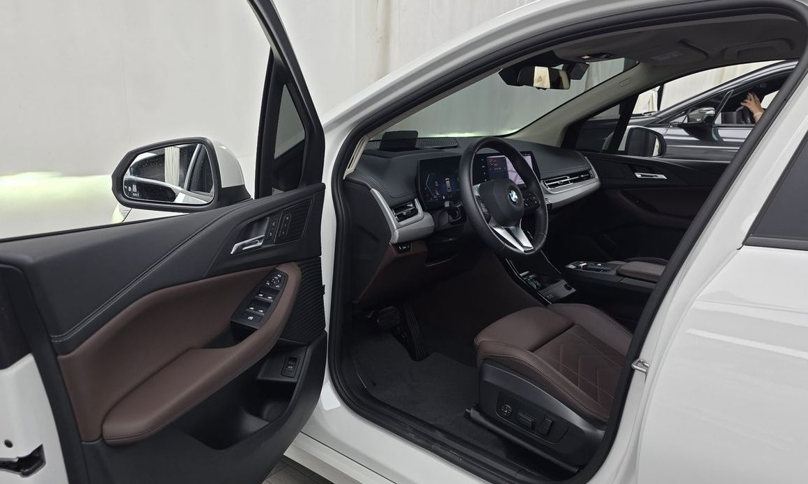 BMW 2-Series 2025