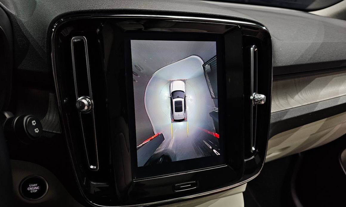 Volvo XC40 2023
