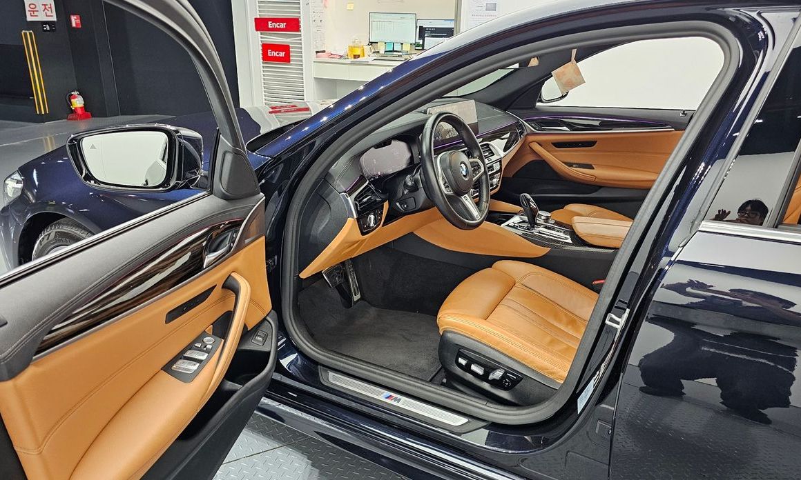 BMW 5-Series 2022