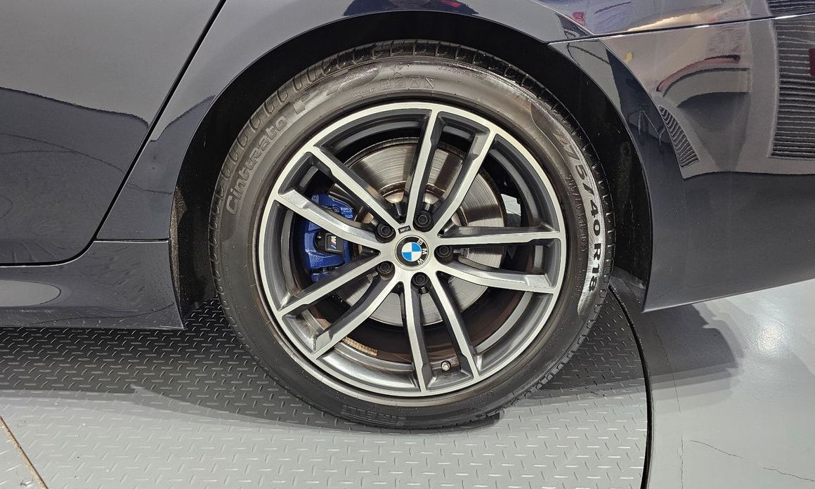 BMW 5-Series 2022