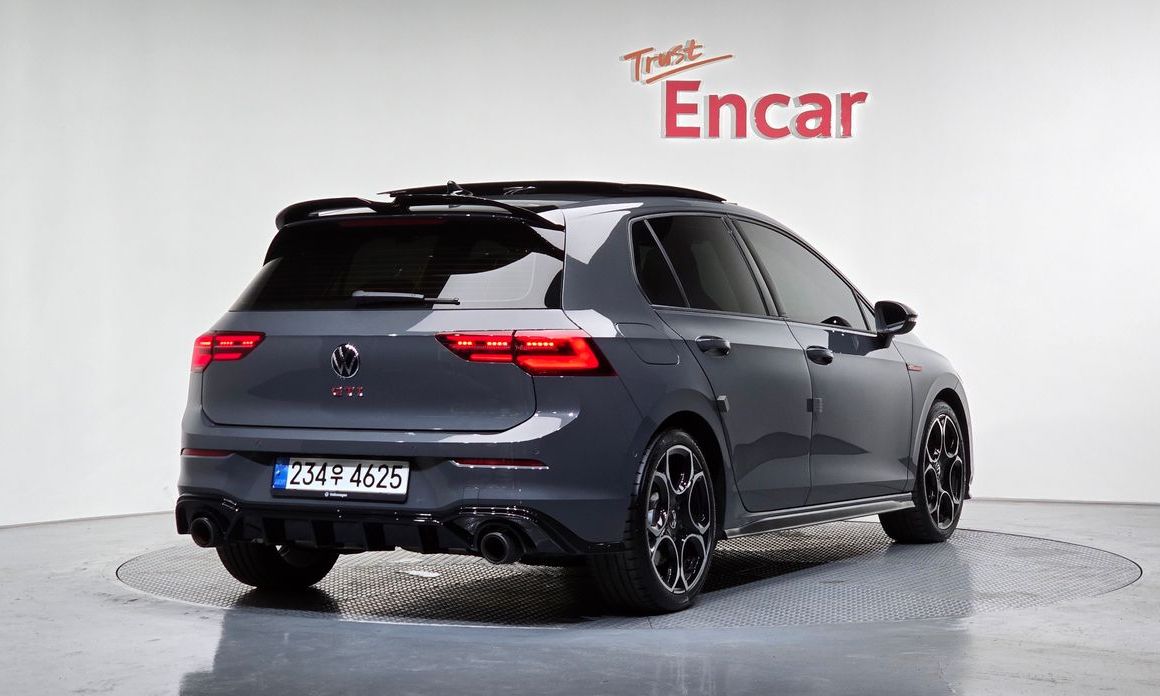 Volkswagen Golf 2024
