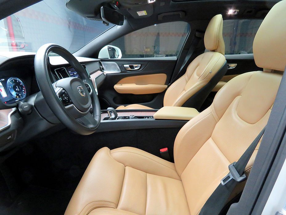 Volvo V60 2022