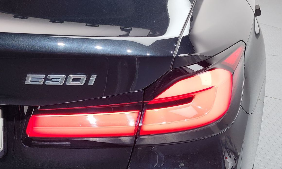 BMW 5-Series 2022
