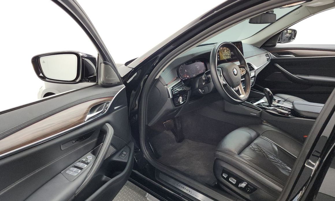 BMW 5-Series 2022