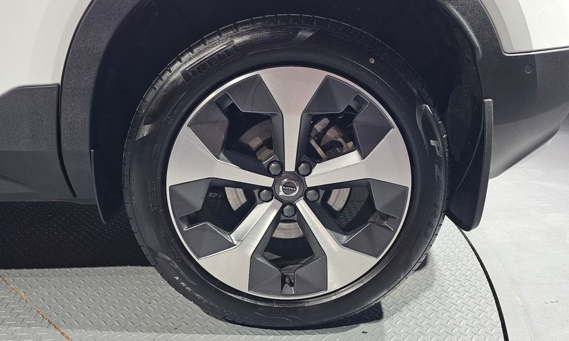 Volvo XC40 2023