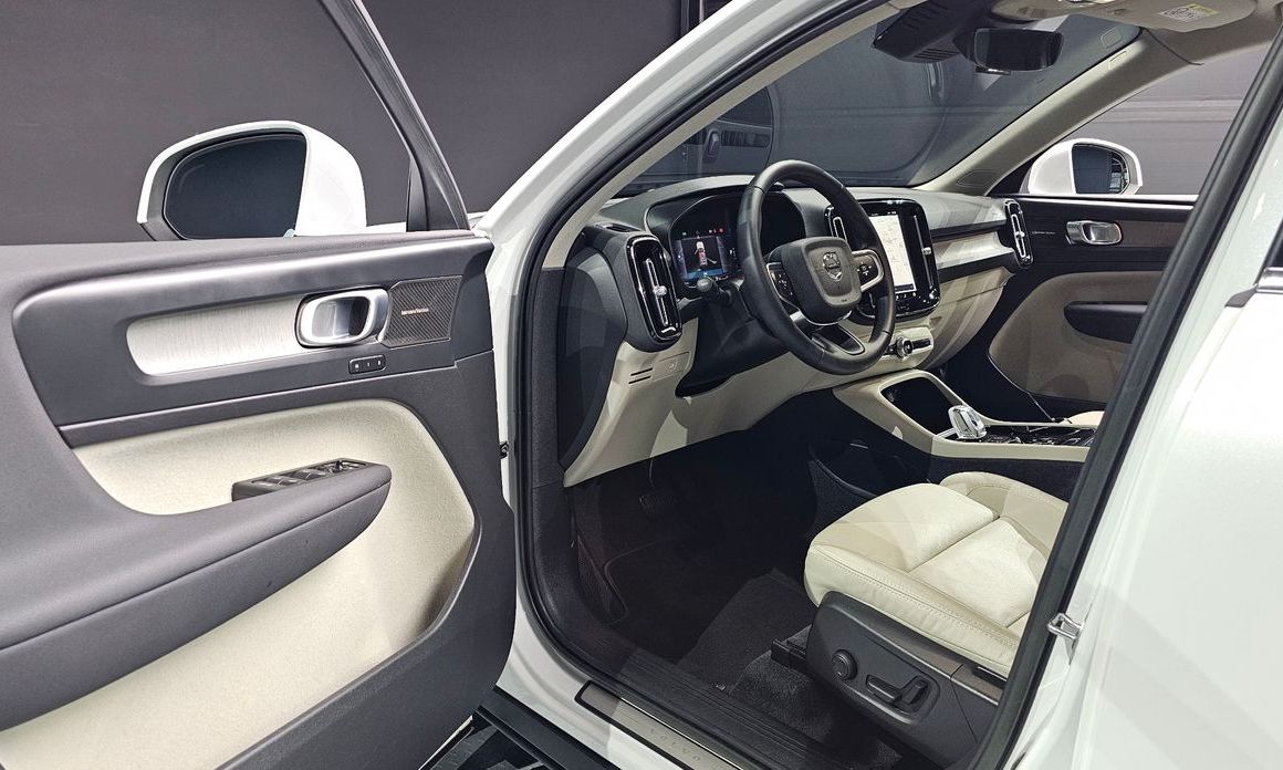 Volvo XC40 2023