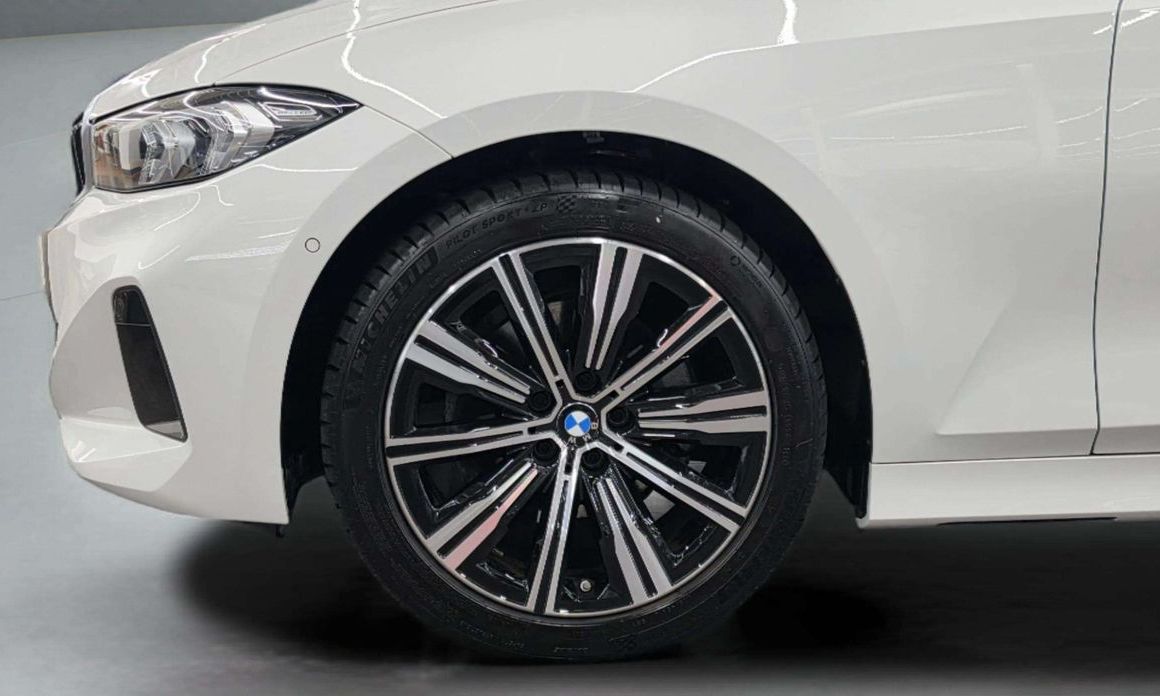 BMW 3-Series 2025