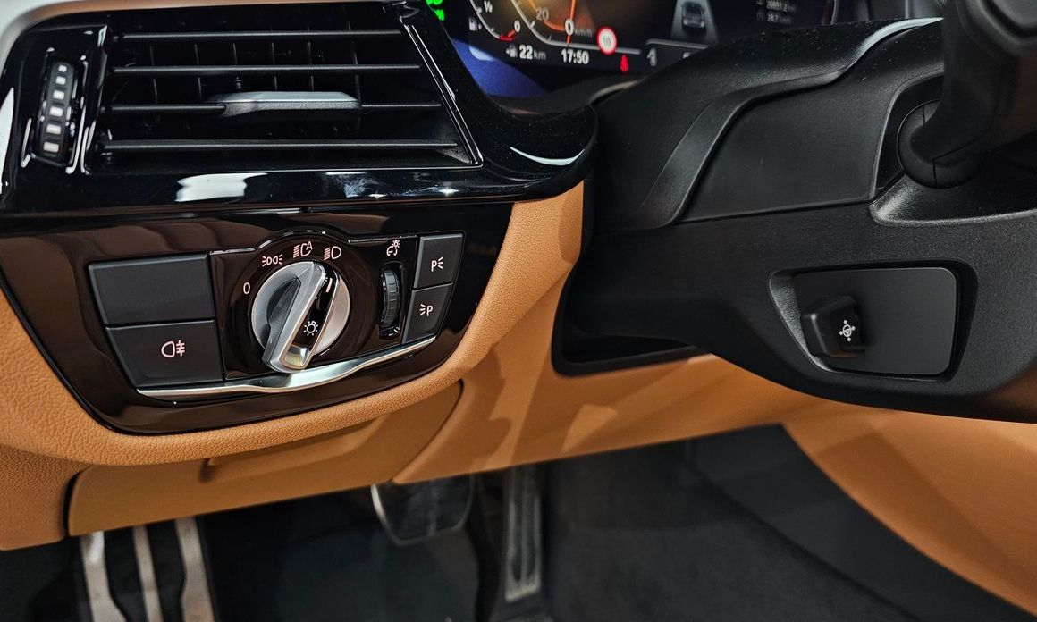 BMW 5-Series 2022