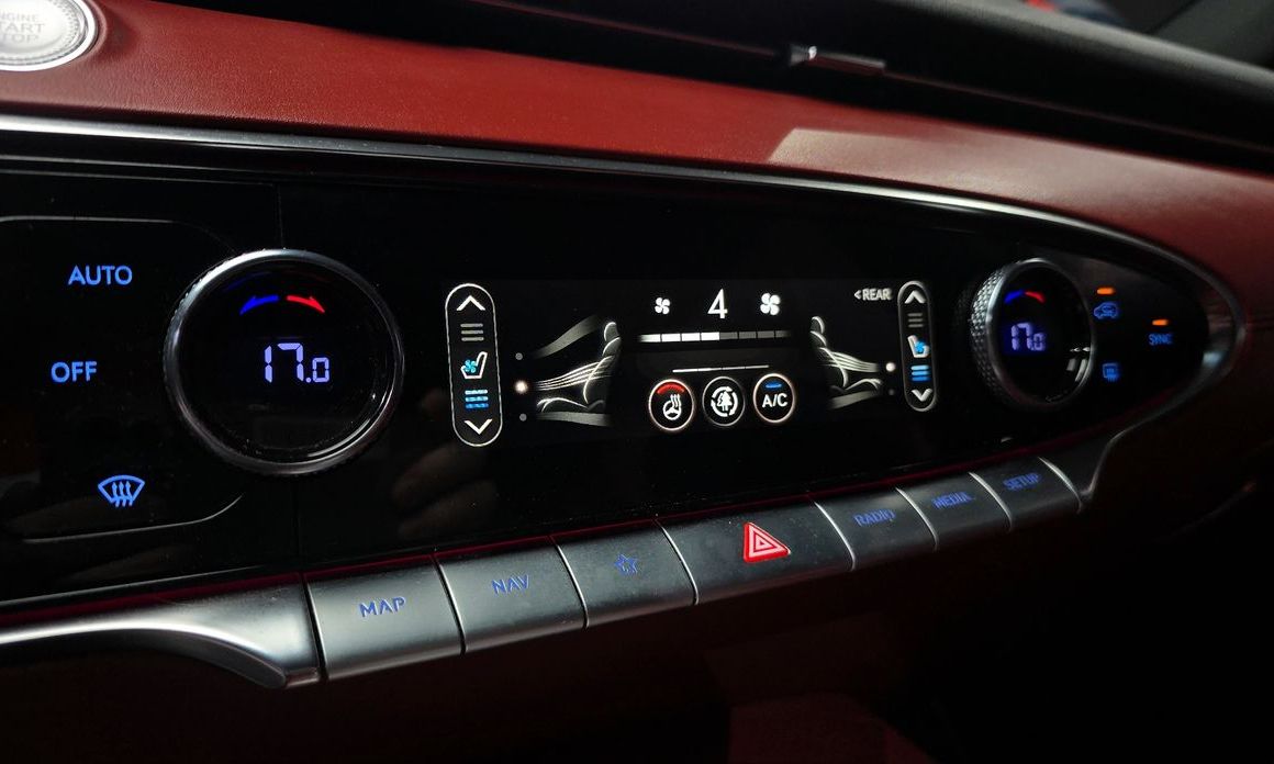 Genesis GV70 2023