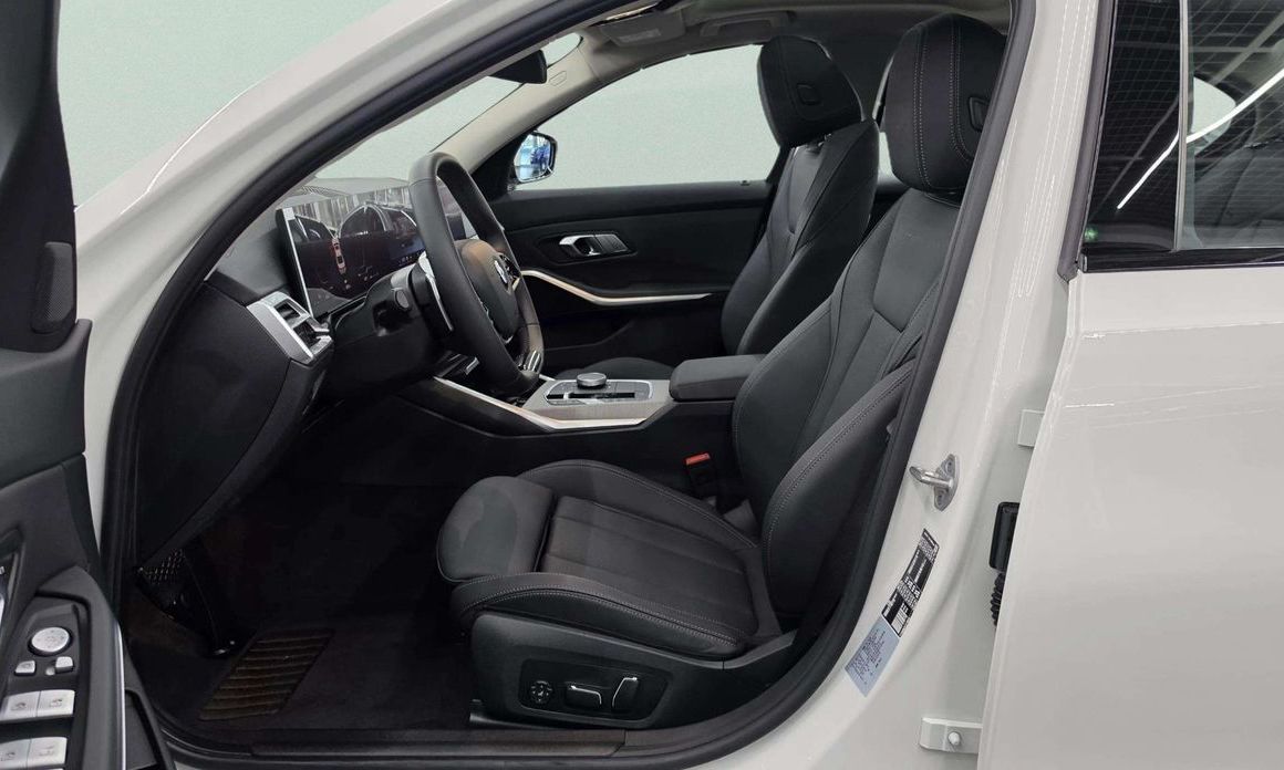 BMW 3-Series 2025
