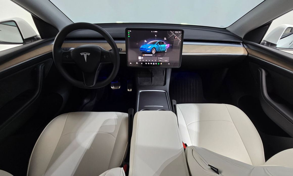 Tesla Model Y 2023