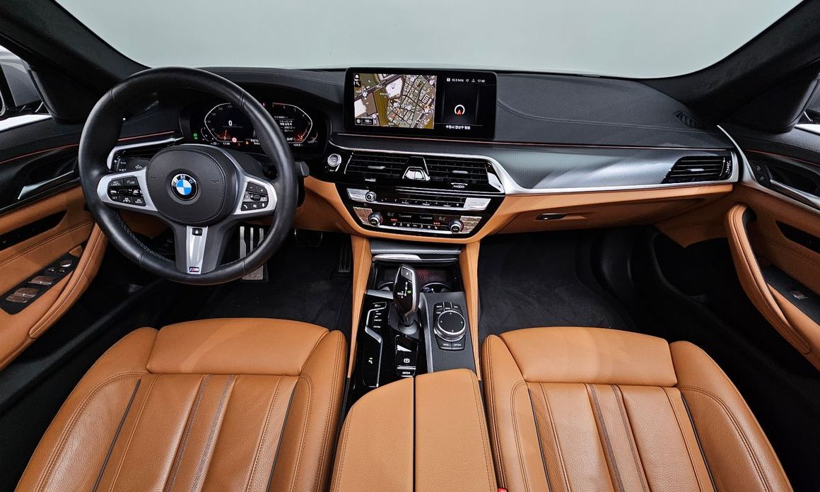BMW 5-Series 2022