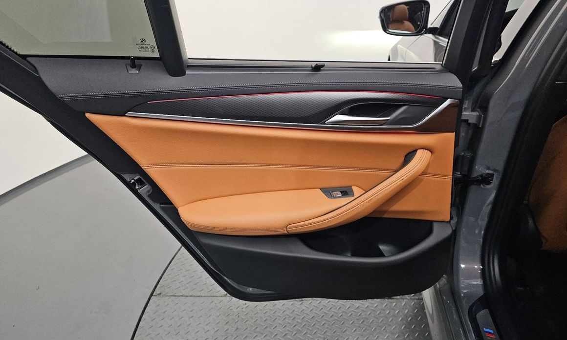 BMW 5-Series 2022