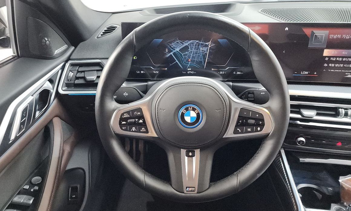BMW i4 2023