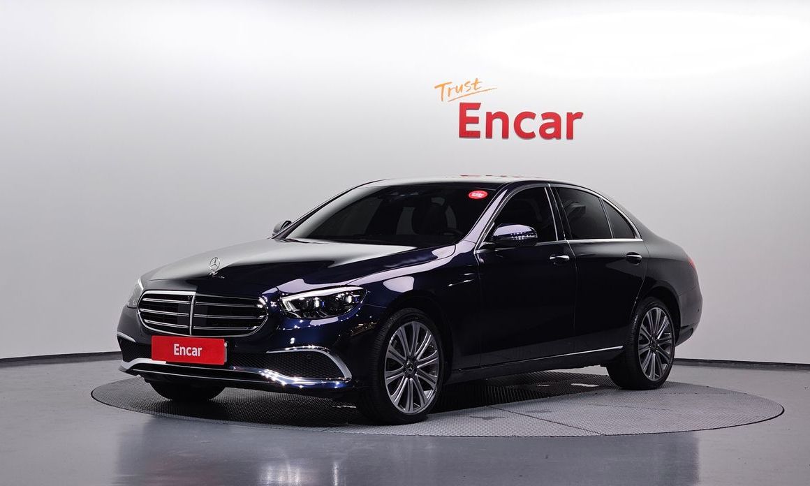 Mercedes-Benz E-Class 2023