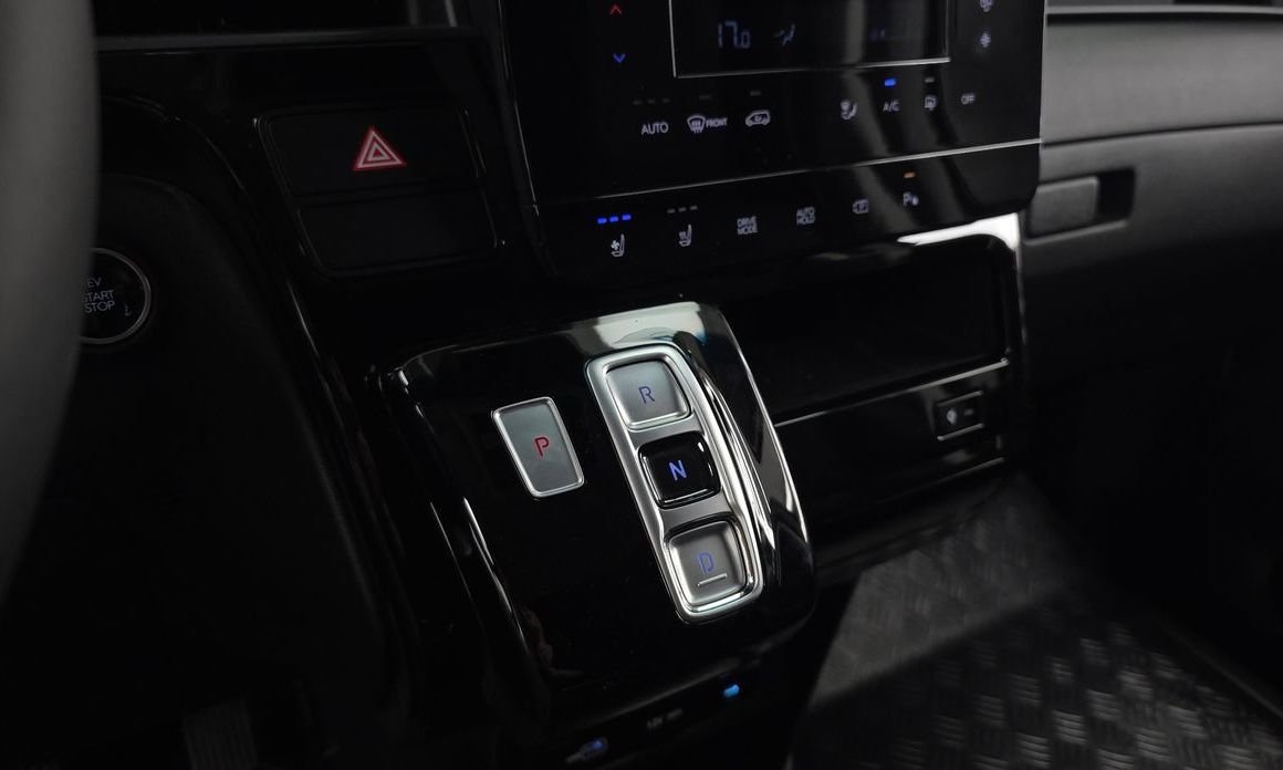 Hyundai ST1 2025