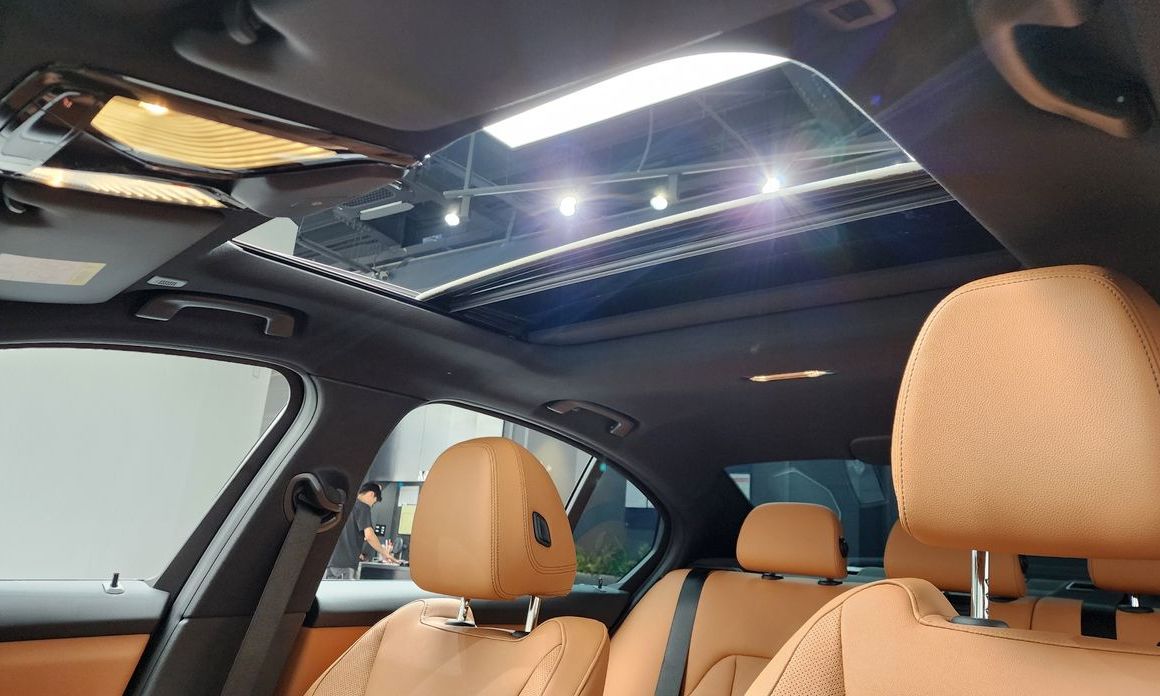 BMW 3-Series 2025