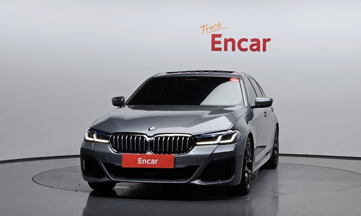 BMW 5-Series 2023