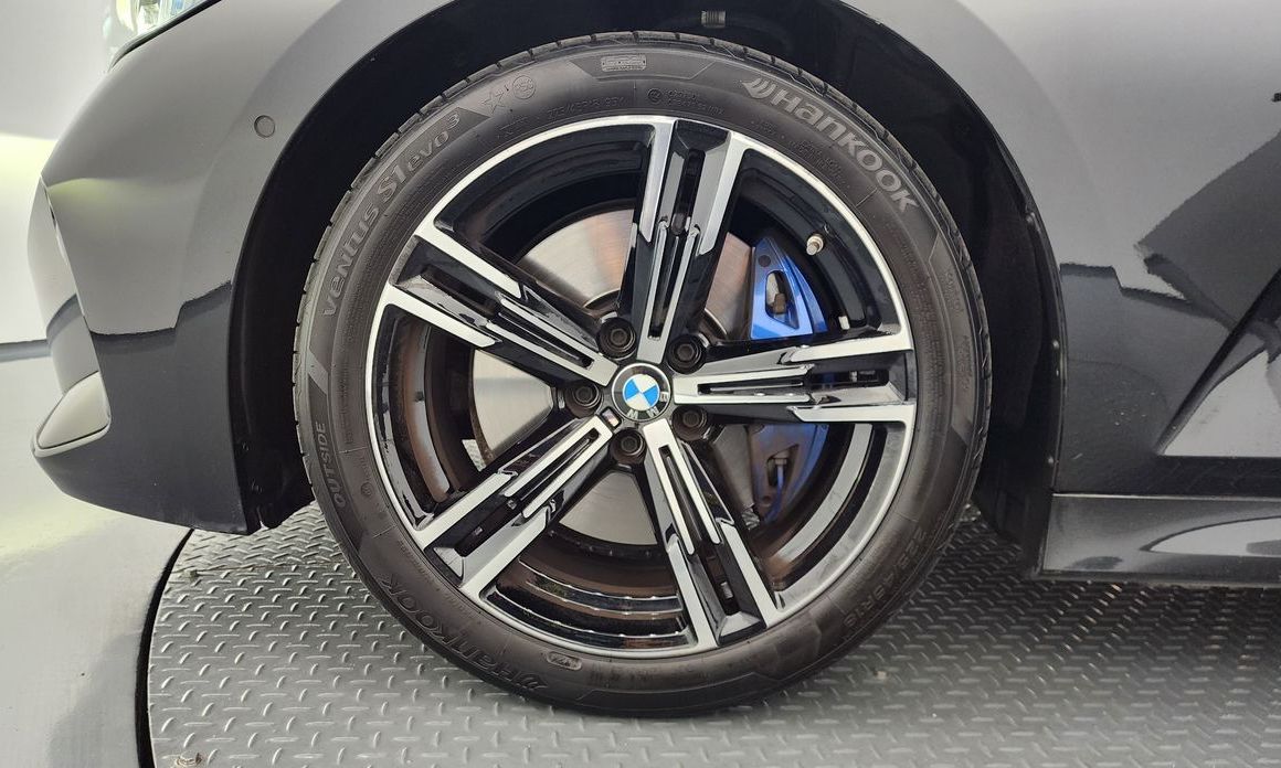 BMW 3-Series 2025