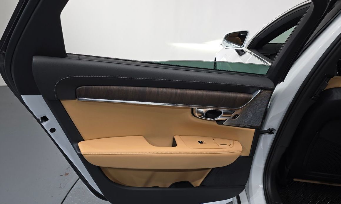 Volvo S90 2023