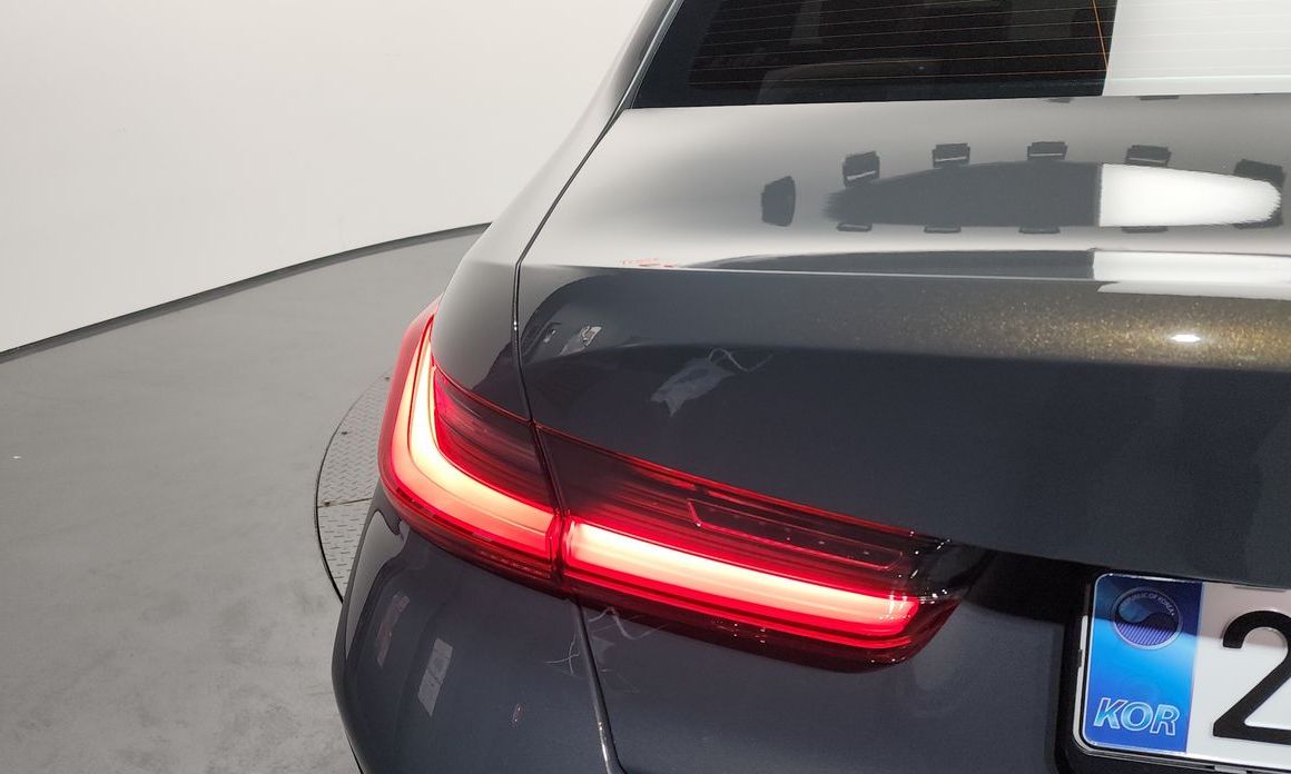 BMW 3-Series 2025