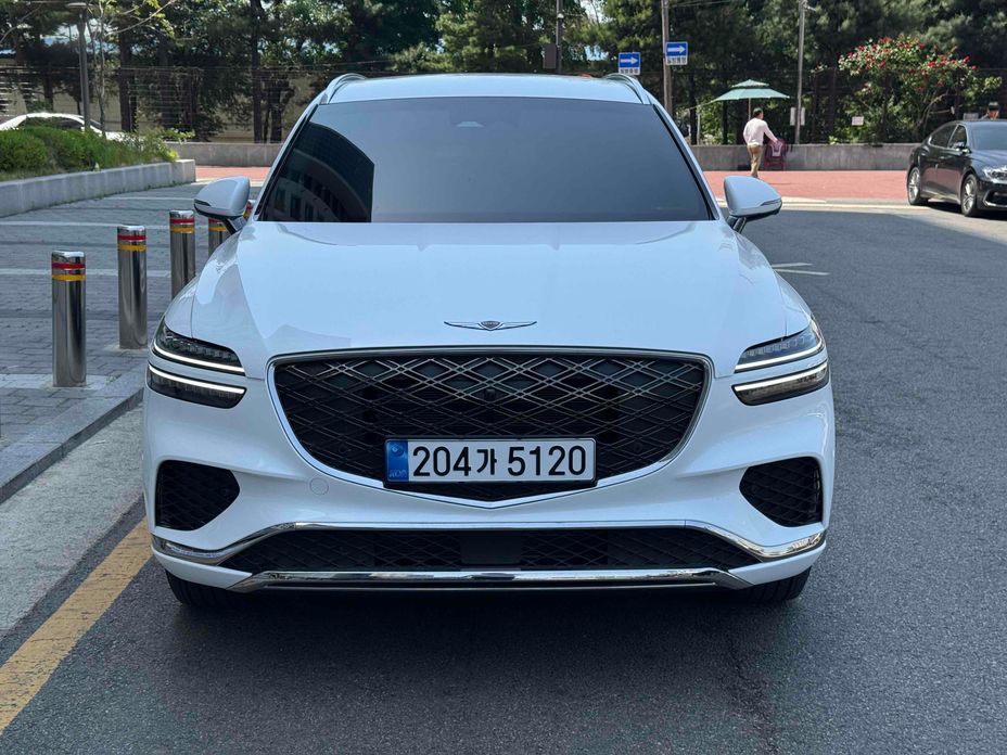 Genesis GV70 2025