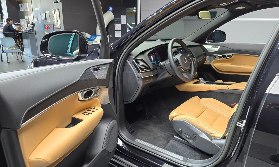 Volvo XC90 2023
