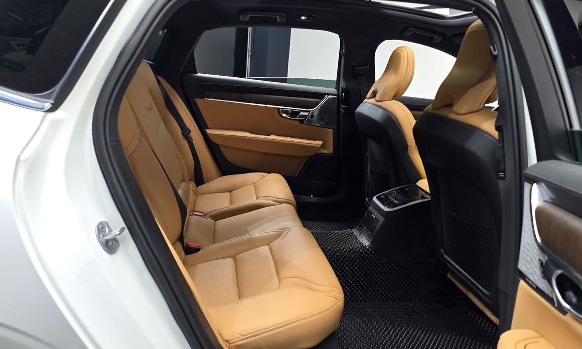 Volvo S90 2023