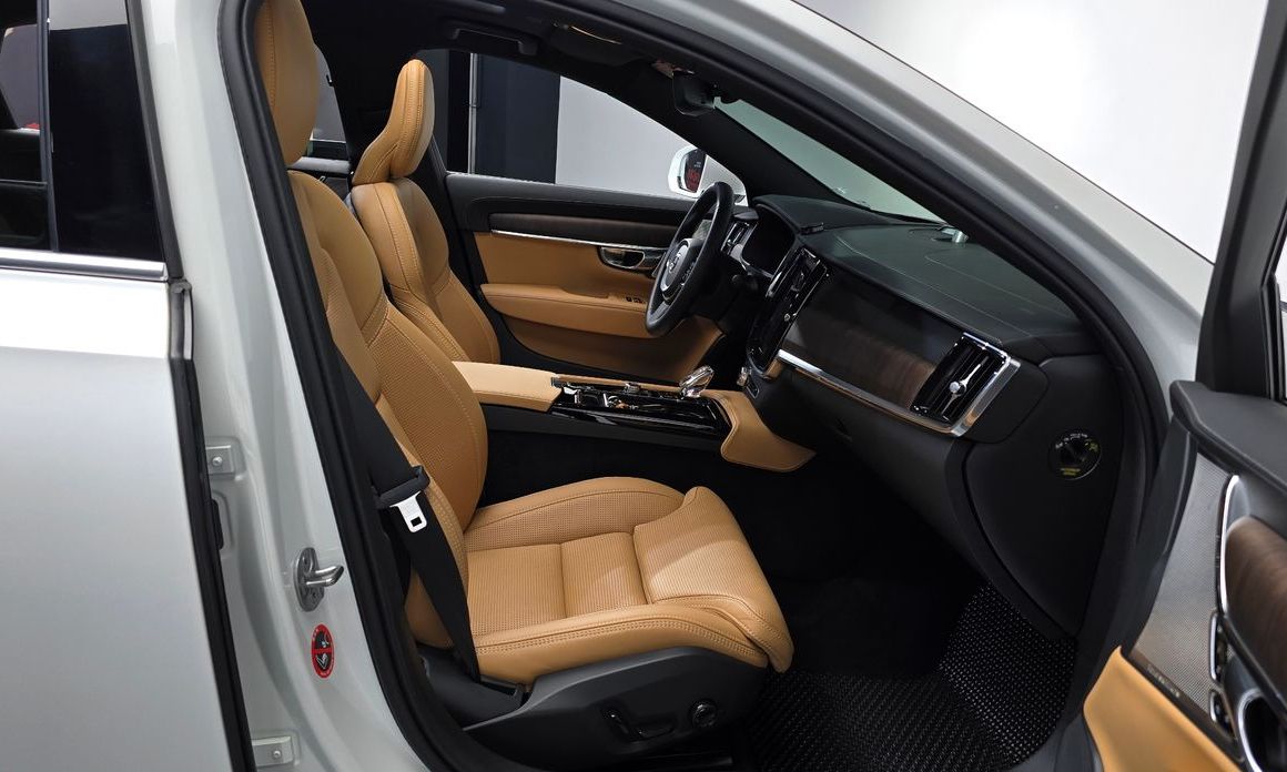 Volvo S90 2023