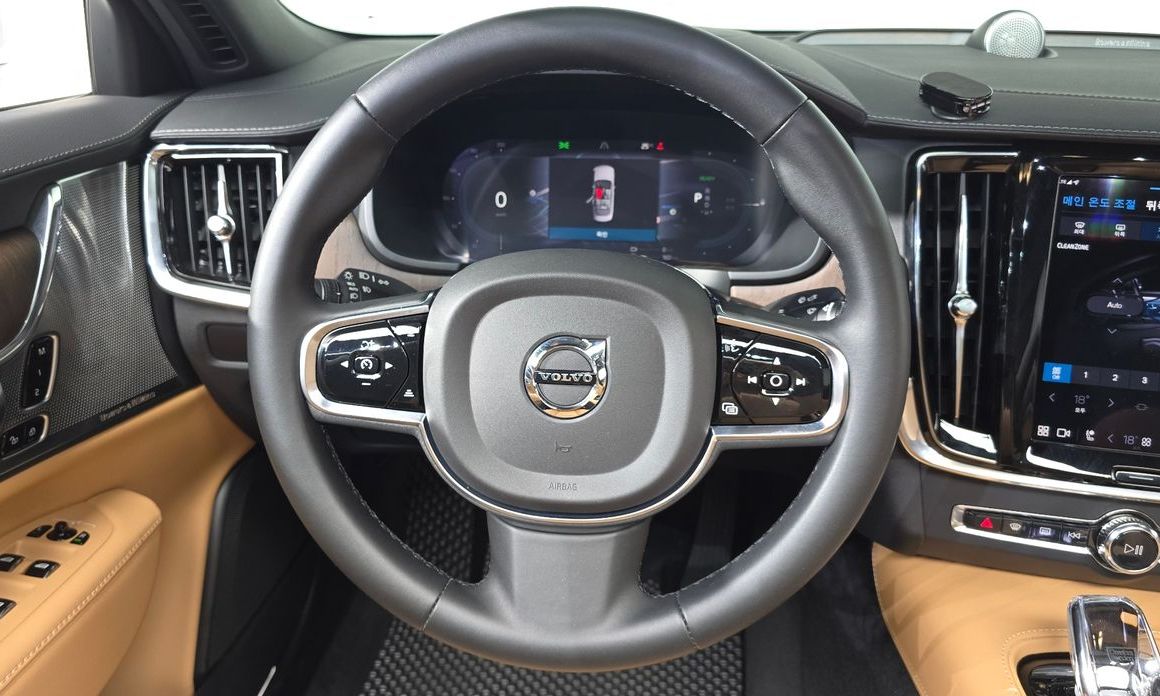 Volvo S90 2023