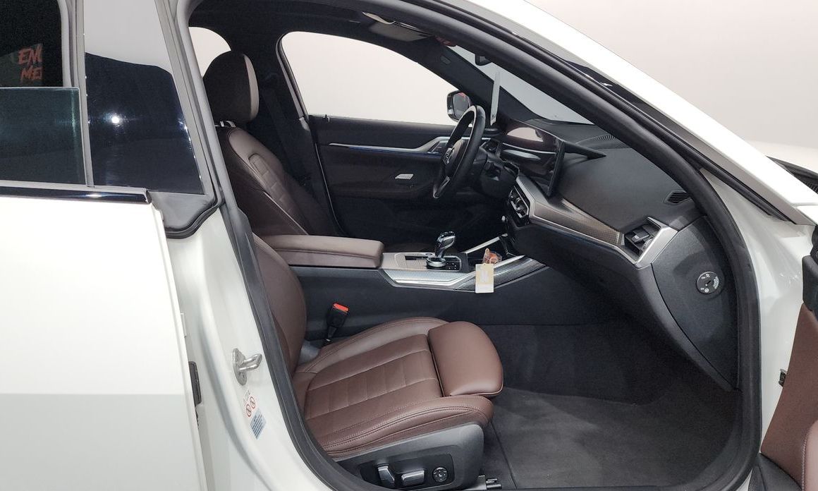 BMW i4 2023