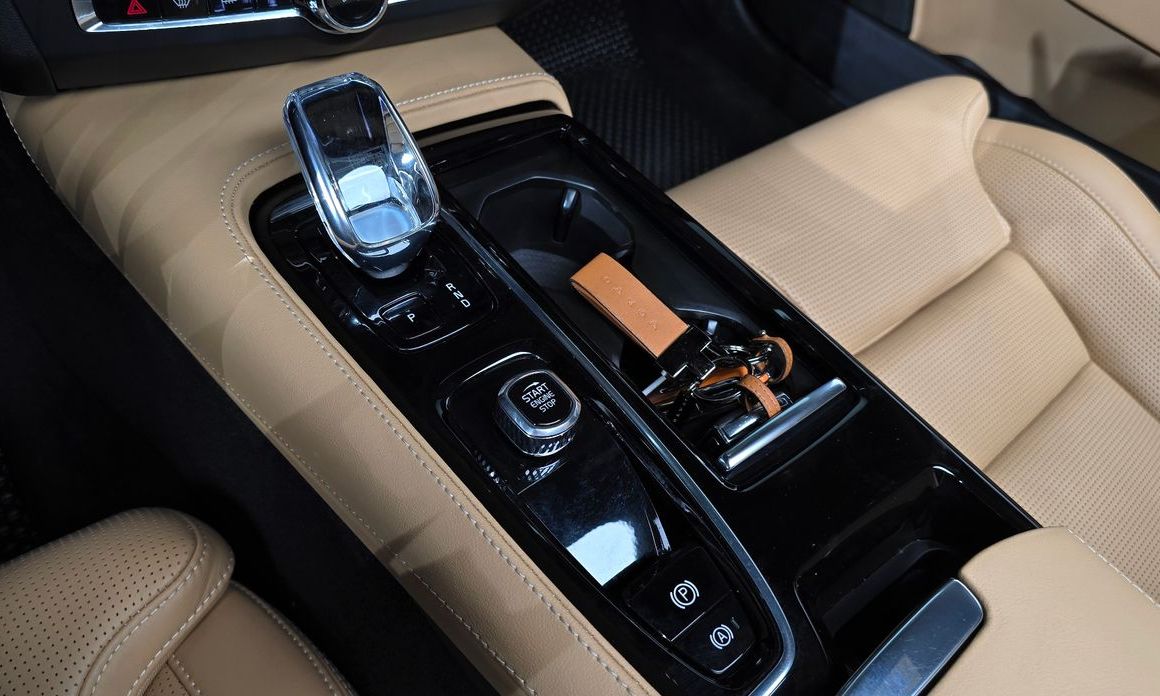 Volvo S90 2023