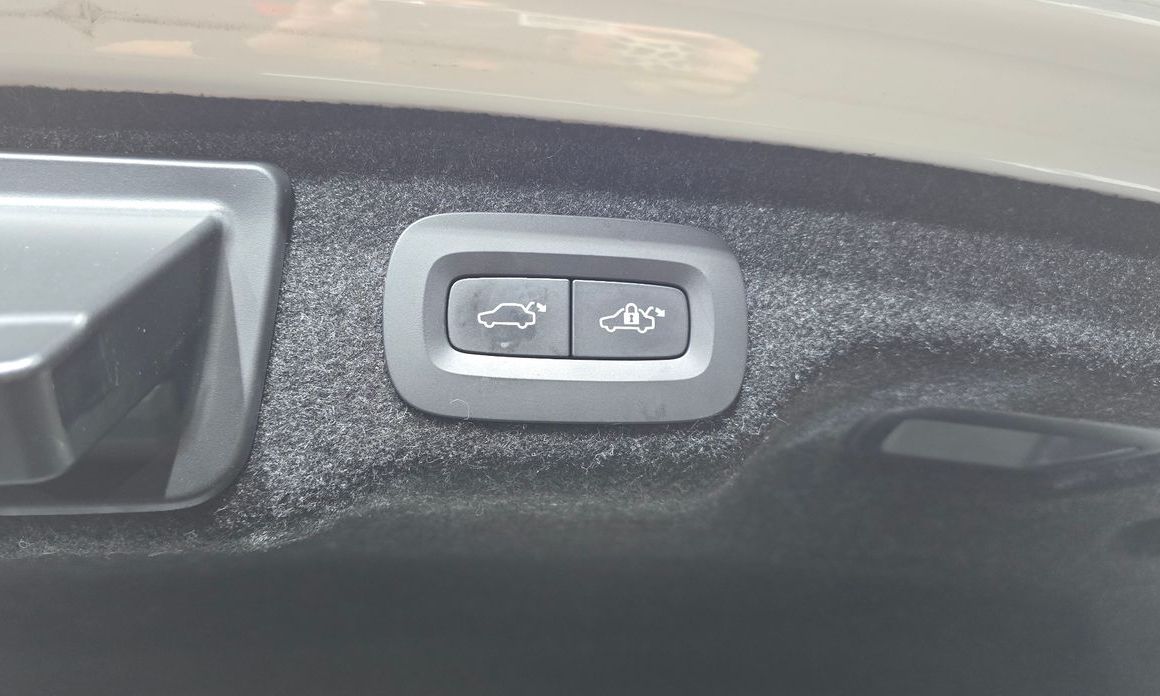 Volvo S90 2023