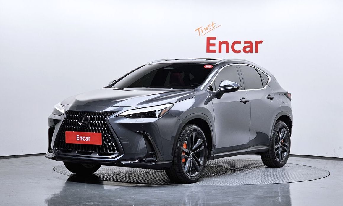 Lexus NX 2025