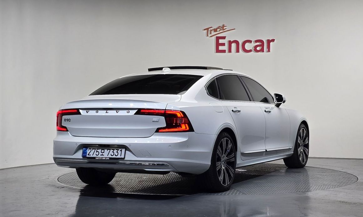 Volvo S90 2023