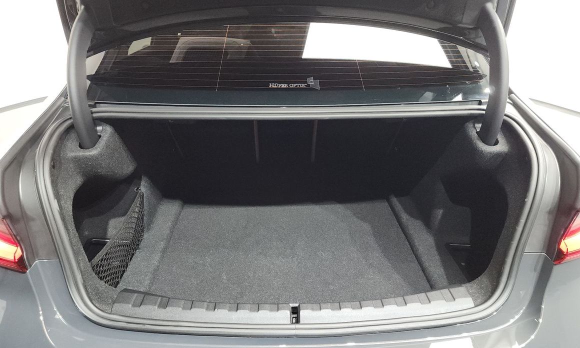 BMW 3-Series 2025