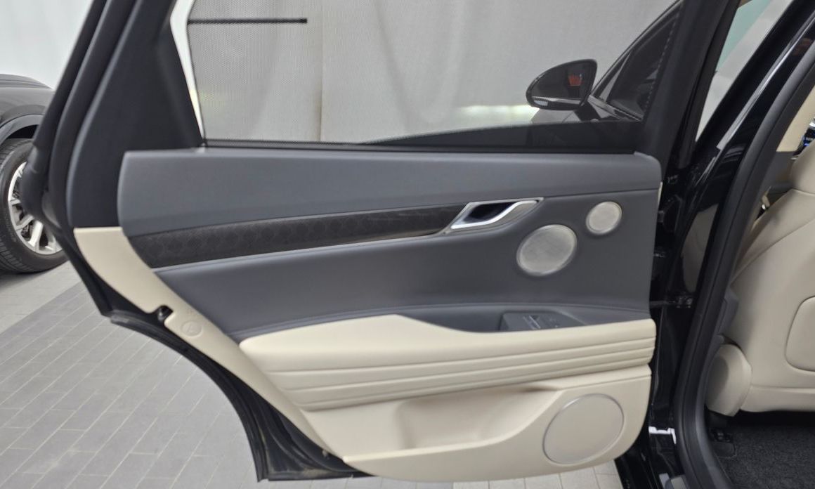 Genesis G80 2023