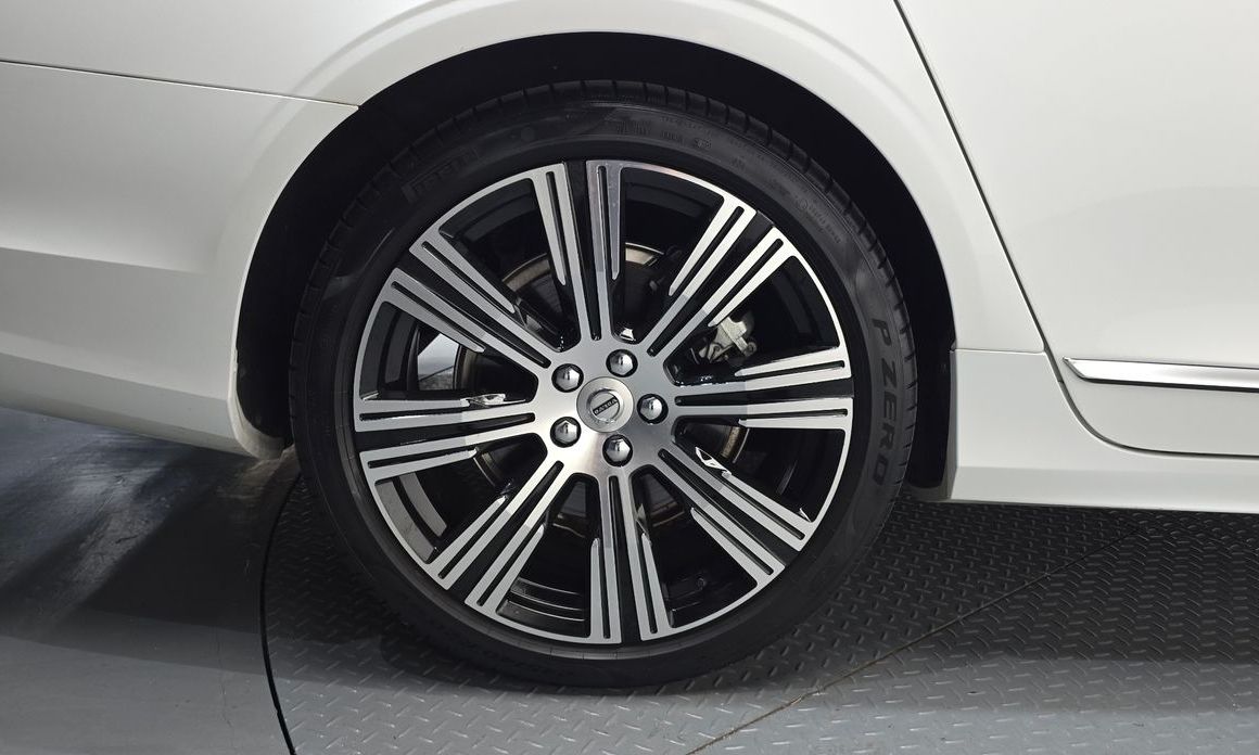 Volvo S90 2023
