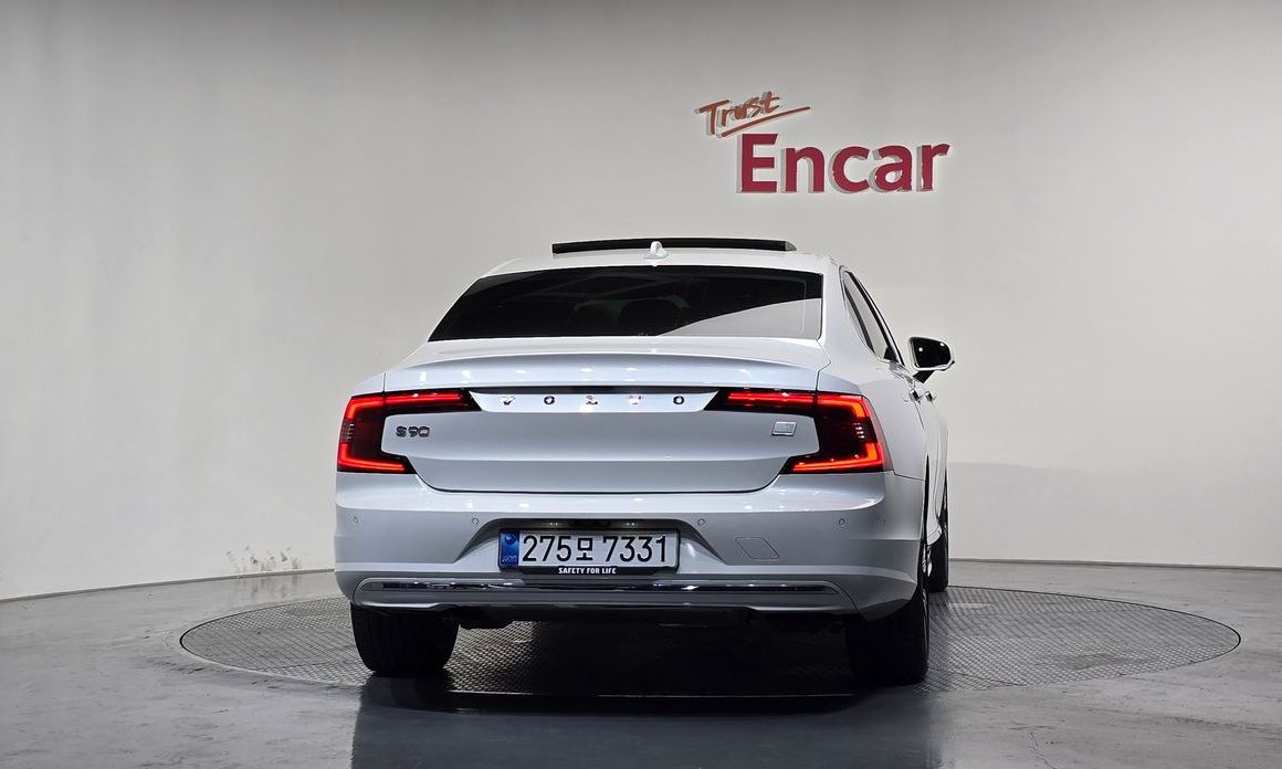 Volvo S90 2023