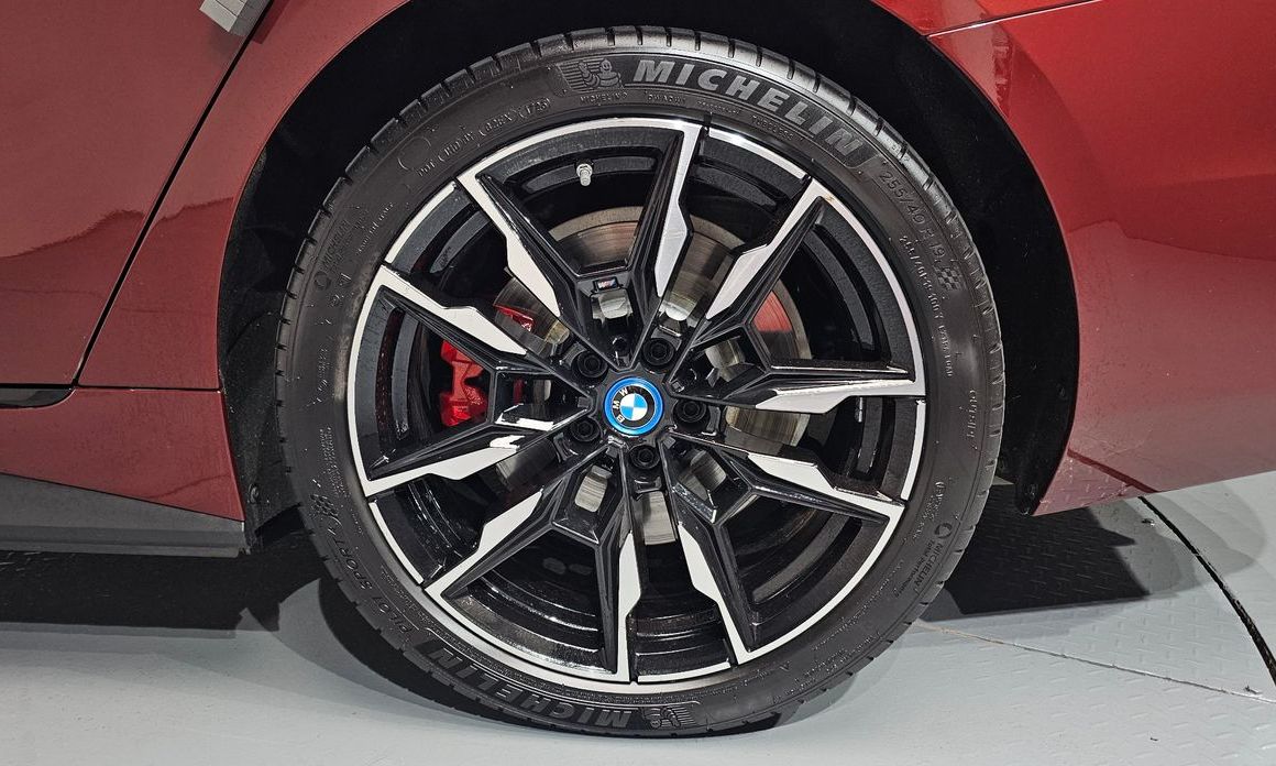 BMW i4 2024