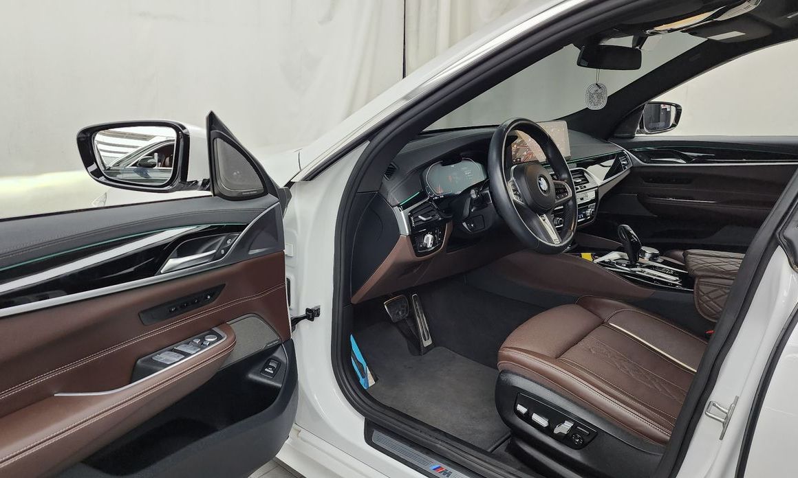 BMW Gran Turismo 2023