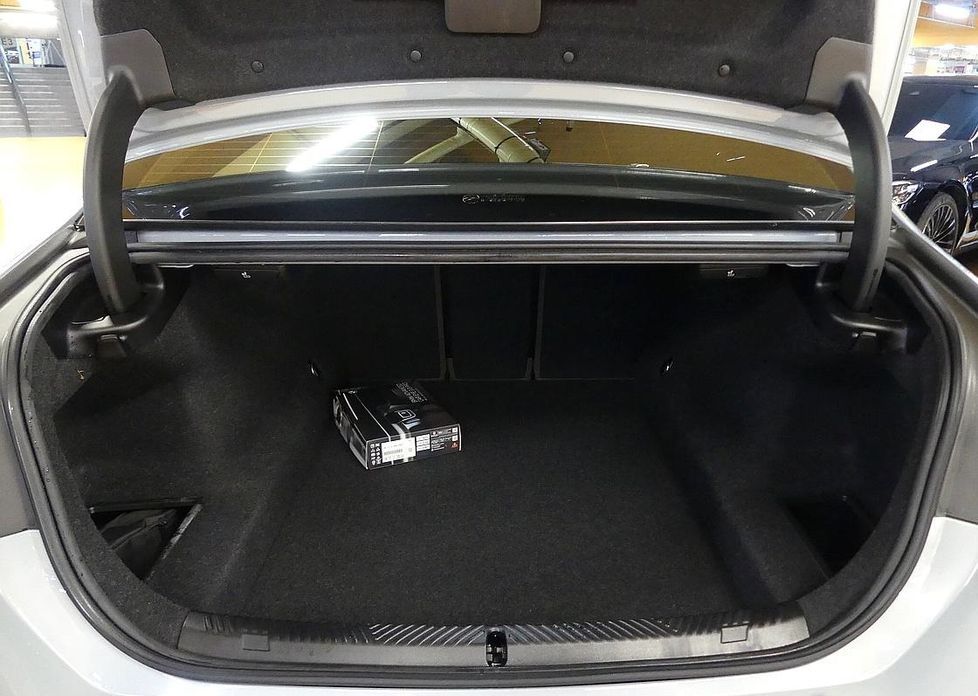 BMW 5-Series 2024