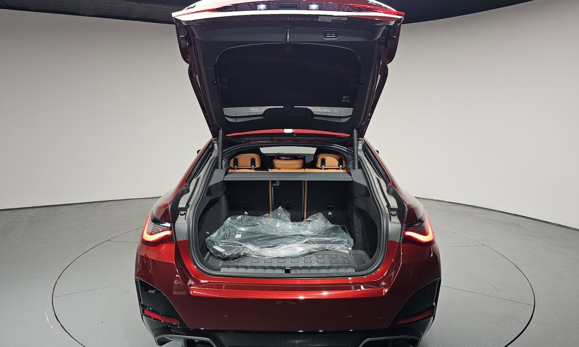 BMW i4 2024