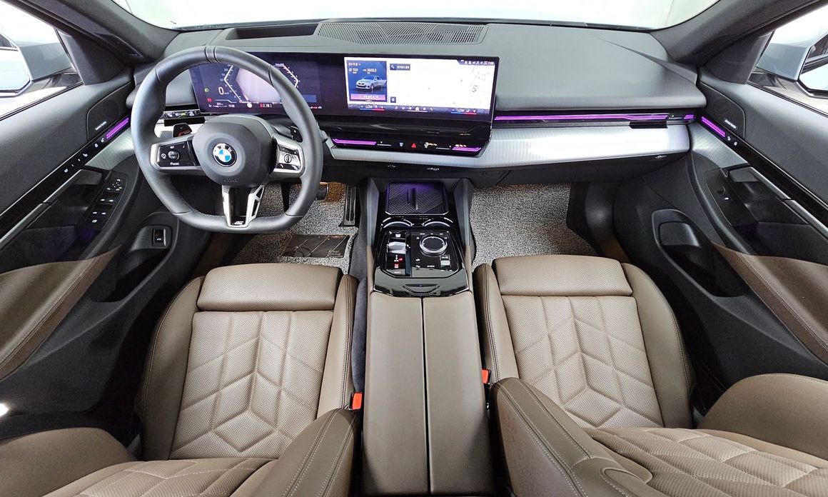 BMW 5-Series 2024